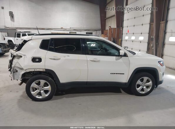 3C4NJDBB5KT734454 2019 JEEP COMPASS White უკანა სალონის ხედი