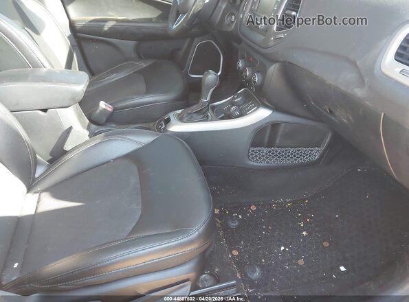 3C4NJDBB6JT162647 2018 JEEP COMPASS Black წინა სალონის ხედი