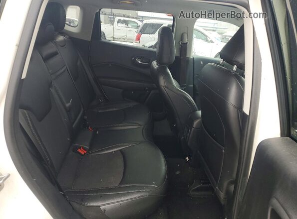 3C4NJDBB6KT713581 2019 JEEP COMPASS Белый Вид задних сидений