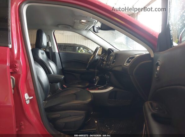 3C4NJDBB8HT651786 2017 JEEP NEW COMPASS Red Front interior view