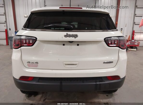 3C4NJDBBXJT313828 2018 JEEP COMPASS White 