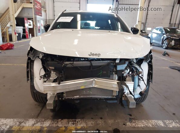 3C4NJDBN4TT189987 2026 JEEP COMPASS White Front view