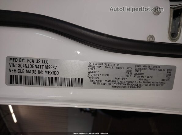 3C4NJDBN4TT189987 2026 JEEP COMPASS White Engine compartment view
