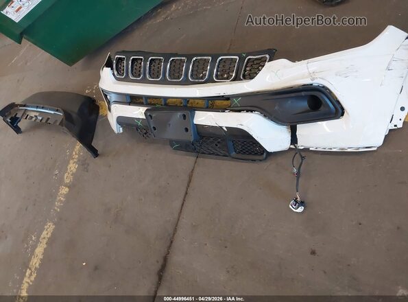 3C4NJDBN4TT189987 2026 JEEP COMPASS White Instrument cluster view