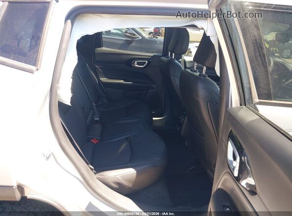 3C4NJDBN5TT169649 2026 JEEP COMPASS Silver VIN კოდის სტიკერის ხედი
