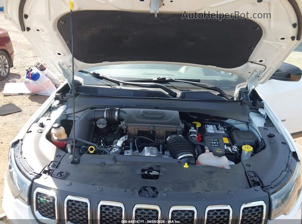 3C4NJDBN7RT605054 2024 JEEP COMPASS White Rear view