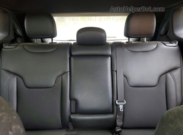 3C4NJDBN7ST601740 2025 JEEP COMPASS Черный Вид задних сидений
