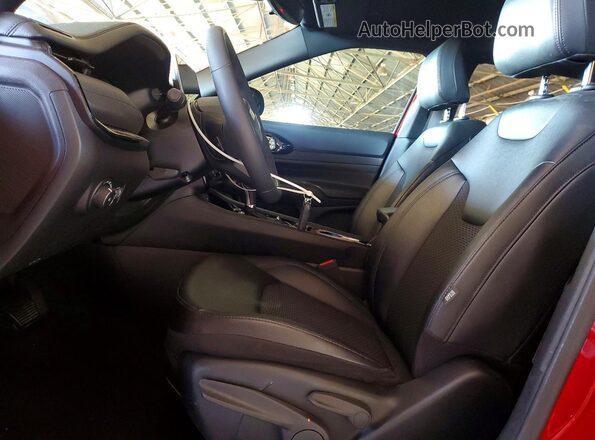 3C4NJDBN9ST533683 2025 JEEP COMPASS Красный Вид салона спереди