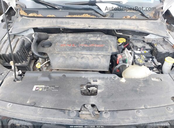 3C4NJDCB1HT631409 2017 JEEP NEW COMPASS Белый Вид сзади