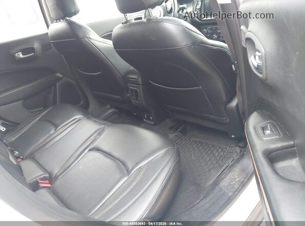 3C4NJDCB1HT631409 2017 JEEP NEW COMPASS Белый Вид наклейки с VIN-кодом