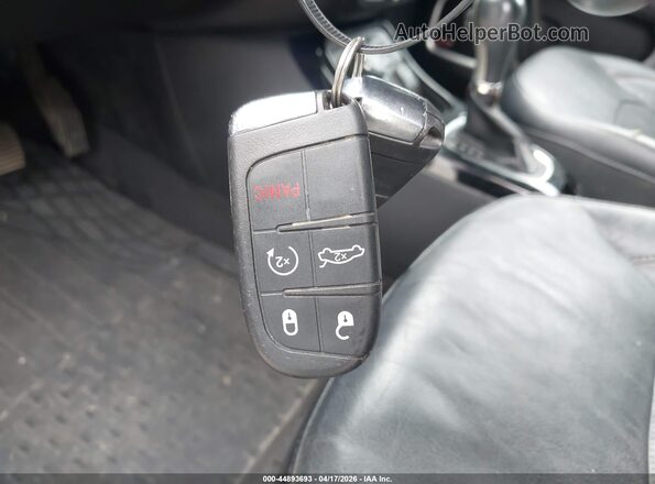 3C4NJDCB1HT631409 2017 JEEP NEW COMPASS Белый Вид панели приборов