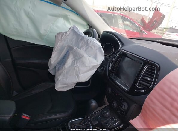 3C4NJDCB2LT223025 2020 JEEP COMPASS Синий Вид салона спереди