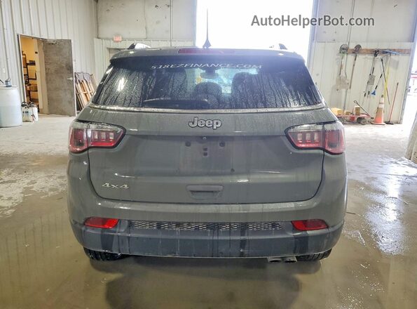 3C4NJDCB4KT791002 2019 JEEP COMPASS Gray Widok z tyłu