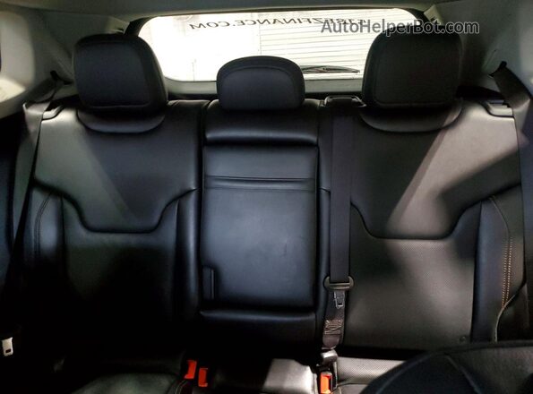 3C4NJDCB4KT791002 2019 JEEP COMPASS Gray Widok tylnych siedzeń