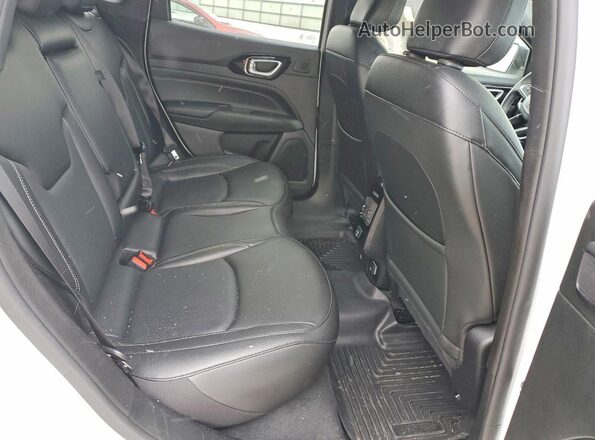 3C4NJDCB4NT178656 2022 JEEP COMPASS White უკანა სალონის ხედი