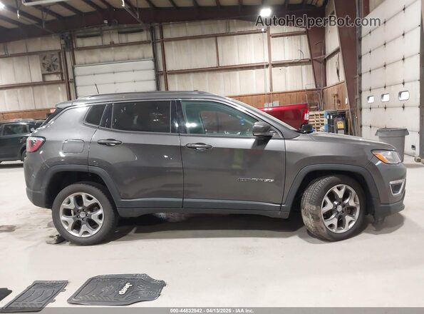 3C4NJDCB8KT619149 2019 JEEP COMPASS Gray Widok wnętrza z tyłu