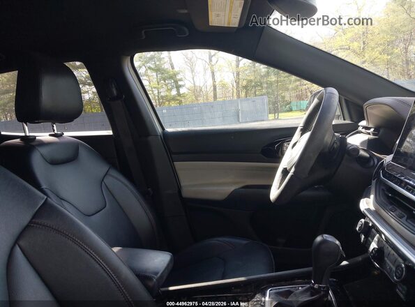 3C4NJDCN4RT164613 2024 JEEP COMPASS White Вид салону спереду