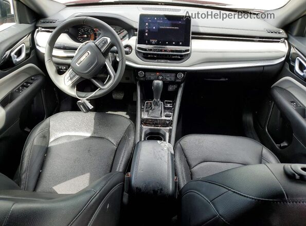 3C4NJDCN8ST510765 2025 JEEP COMPASS Red Vista del salpicadero