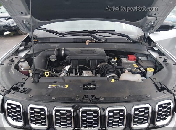 3C4NJDCN9RT129825 2024 JEEP COMPASS Silver Հետևի տեսք