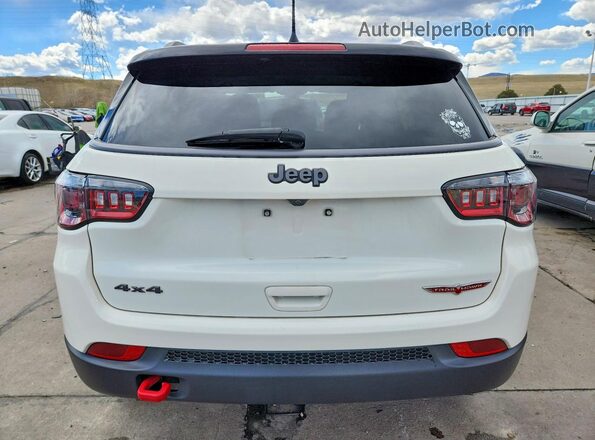 3C4NJDDB1LT248710 2020 JEEP COMPASS White უკანა ხედი