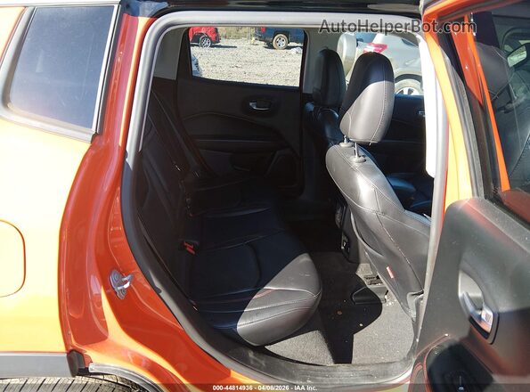 3C4NJDDB2HT688281 2017 JEEP NEW COMPASS Orange Widok naklejki z numerem VIN