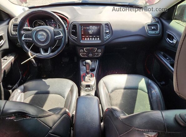3C4NJDDB4KT595172 2019 JEEP COMPASS Red 