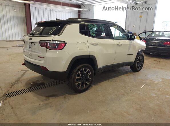 3C4NJDDB5KT752630 2019 JEEP COMPASS White Задня права чверть