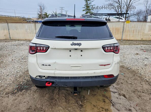 3C4NJDDB6LT239324 2020 JEEP COMPASS White Widok z tyłu
