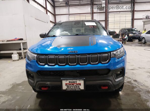 3C4NJDDB7NT105232 2022 JEEP COMPASS Синий Вид щитка приборов