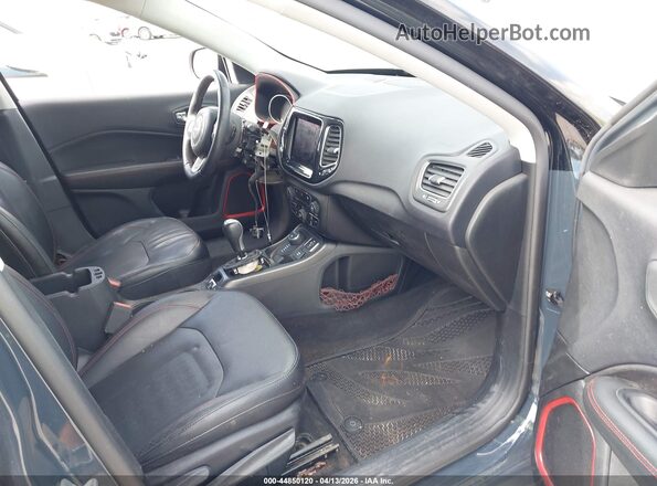 3C4NJDDB8HT635374 2017 JEEP NEW COMPASS Синий Вид салона спереди
