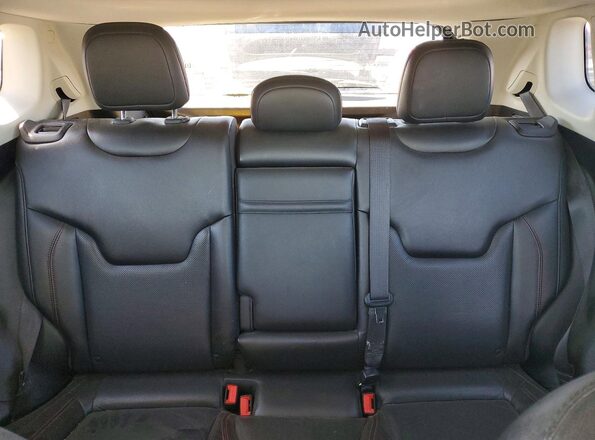 3C4NJDDBXJT346003 2018 JEEP COMPASS White უკანა სავარძლების ხედი