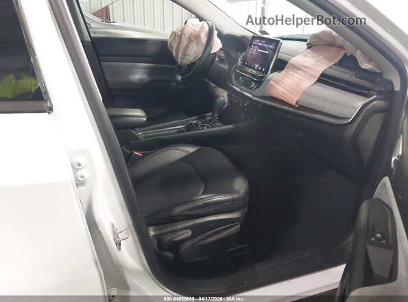 3C4NJDFB4NT178572 2022 JEEP COMPASS White Սալոնի դիմացի տեսք