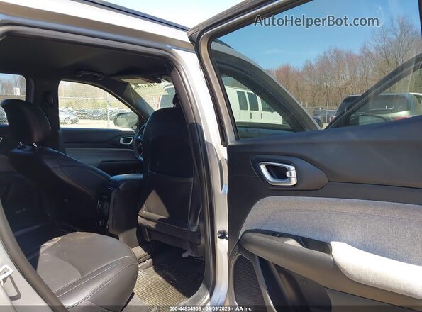 3C4NJDFN4PT557102 2023 JEEP COMPASS Gray Вид наклейки з VIN-кодом