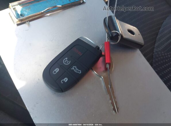 3C4PDCBB7KT868179 2019 DODGE JOURNEY Red Widok deski rozdzielczej