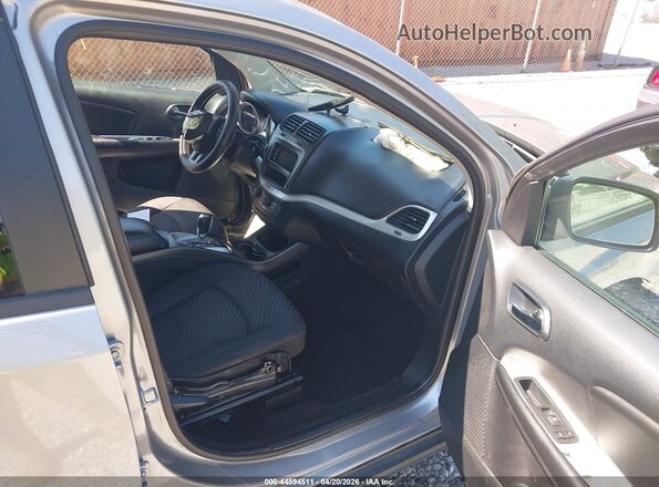 3C4PDCBG6HT530793 2017 DODGE JOURNEY Silver Սալոնի դիմացի տեսք