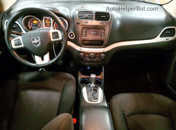 3C4PDCBG8HT516166 2017 DODGE JOURNEY Cream Вид панелі приладів