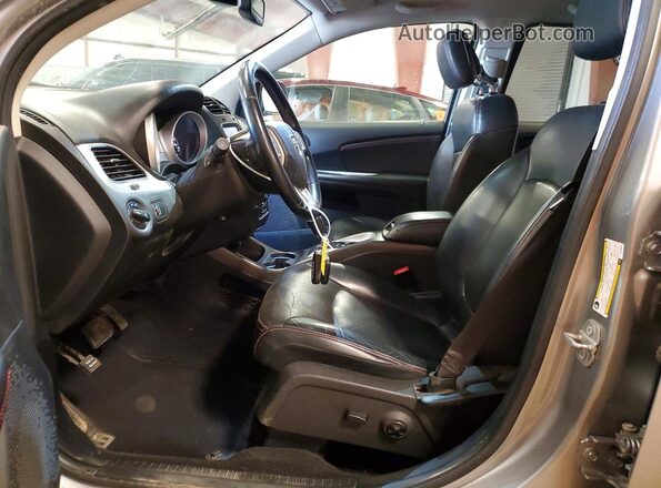 3C4PDDEG3KT816643 2019 DODGE JOURNEY Silver Vista interior delantera
