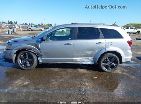 3C4PDDGG4JT353388 2018 DODGE JOURNEY Серебряный Вид спереди