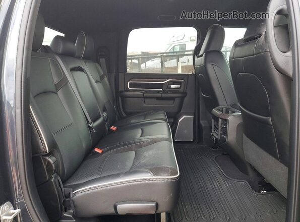 3C63RRML3TG161641 2026 RAM 3500 Charcoal Widok wnętrza z tyłu