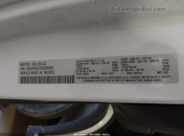 3C6LRVDG7SE503288 2025 RAM PROMASTER 2500 Black Widok komory silnika