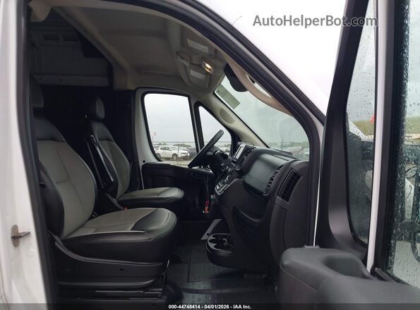 3C6LRVDGXPE560723 2023 RAM PROMASTER 2500 Белый Вид салона спереди