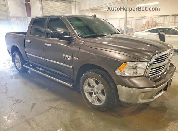 3C6RR7LT0JG195775 2018 RAM 1500 Gray Передня права чверть