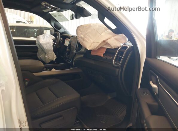 3C6SRFFP9T4150705 2026 RAM 1500 White Front interior view