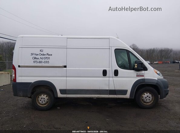 3C6TRVCG7HE515516 2017 RAM PROMASTER 2500 Белый Вид задней части салона