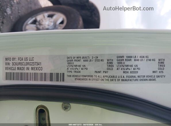 3C6UR5CL0RG237341 2024 RAM 2500 Белый Вид подкапотного пространства