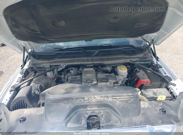 3C6UR5CL0RG237341 2024 RAM 2500 Белый Вид сзади