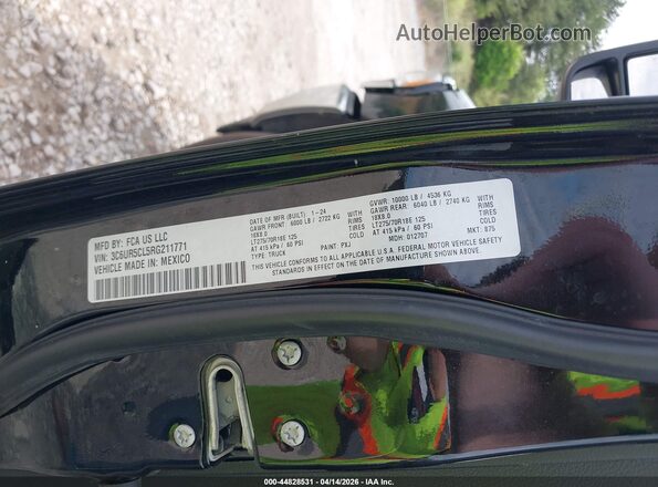 3C6UR5CL5RG211771 2024 RAM 2500 Black Շարժիչի բաժամունքի տեսք
