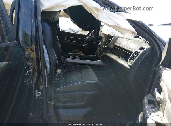 3C6UR5FL9RG337014 2024 RAM 2500 Black Widok wnętrza z przodu