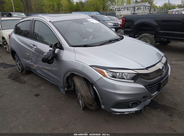 3CZRU6H58MM736289 2021 HONDA HR-V Silver Widok z przodu