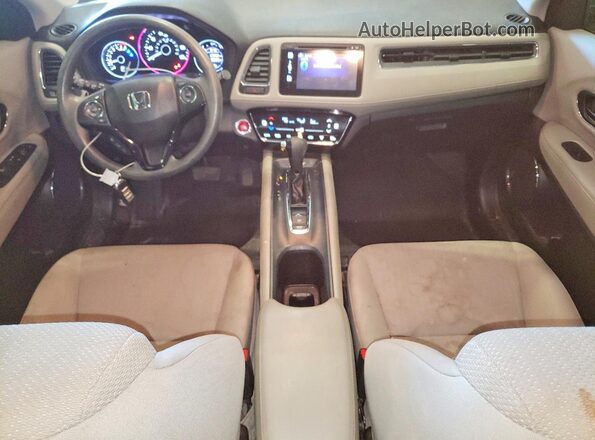 3CZRU6H5XJM729324 2018 HONDA HR-V White Dashboard view